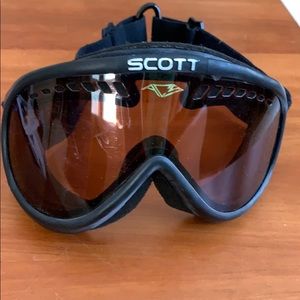 Snowboard goggles